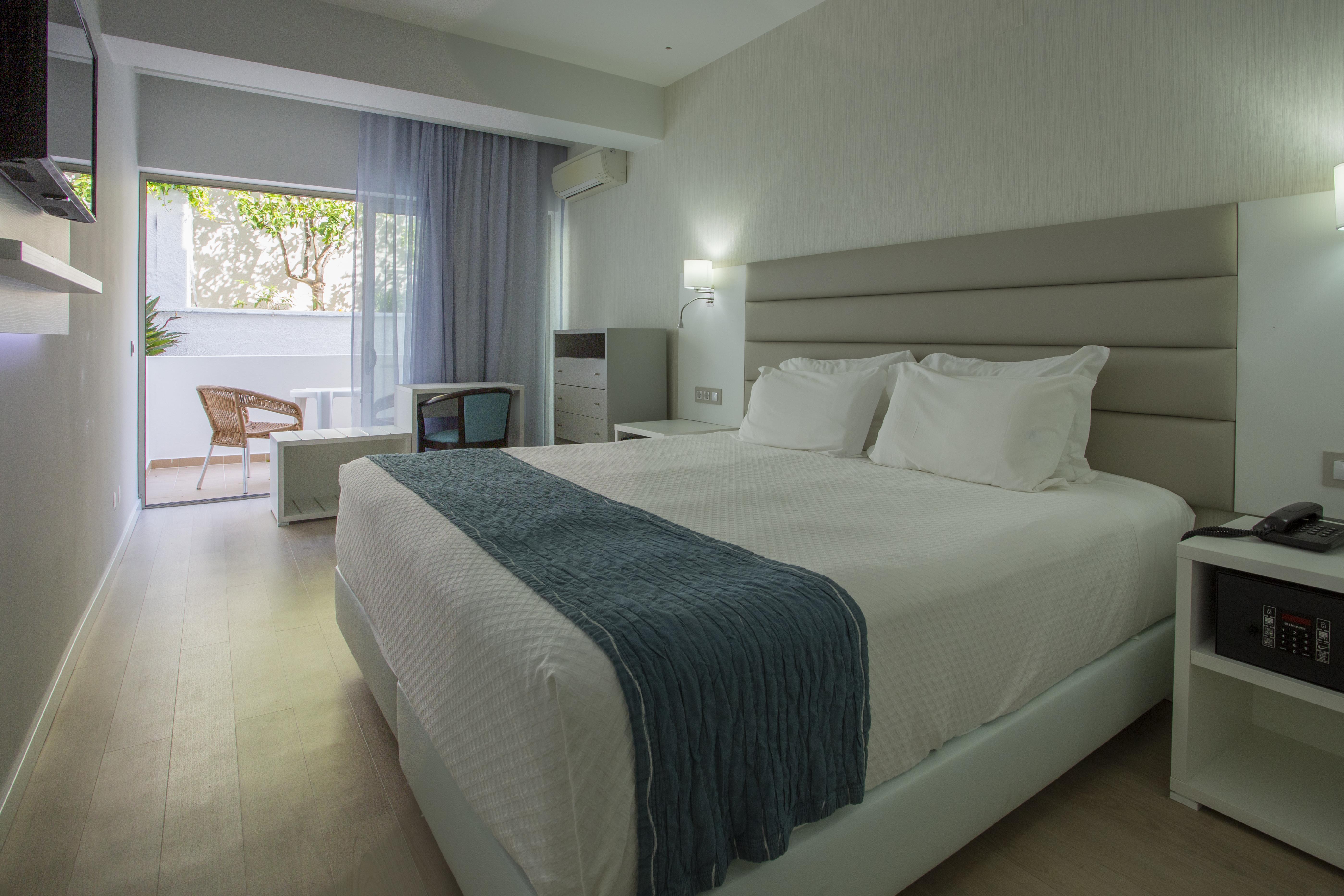 Carvi Beach Hotel Lagos Ngoại thất bức ảnh