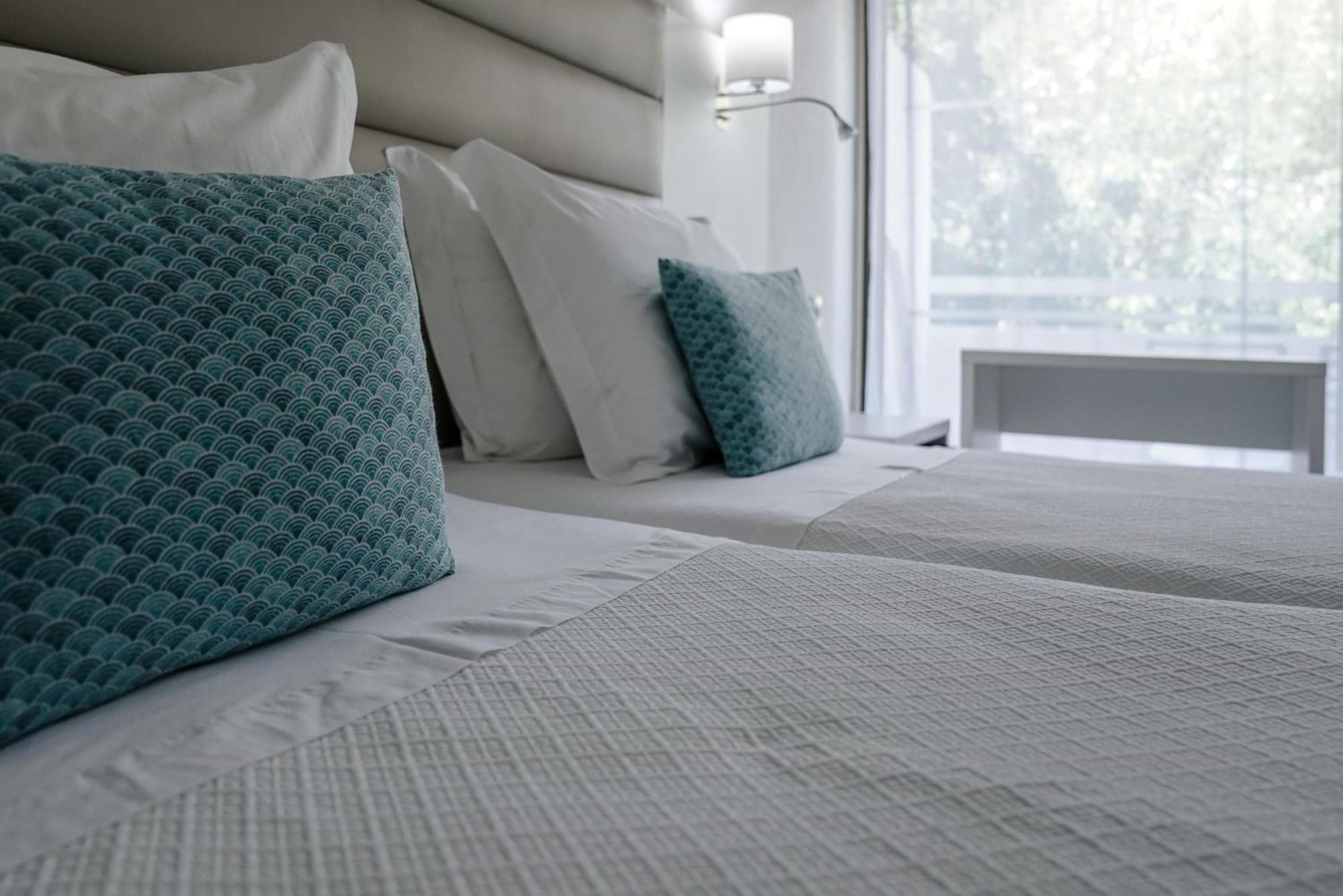 Carvi Beach Hotel Lagos Ngoại thất bức ảnh