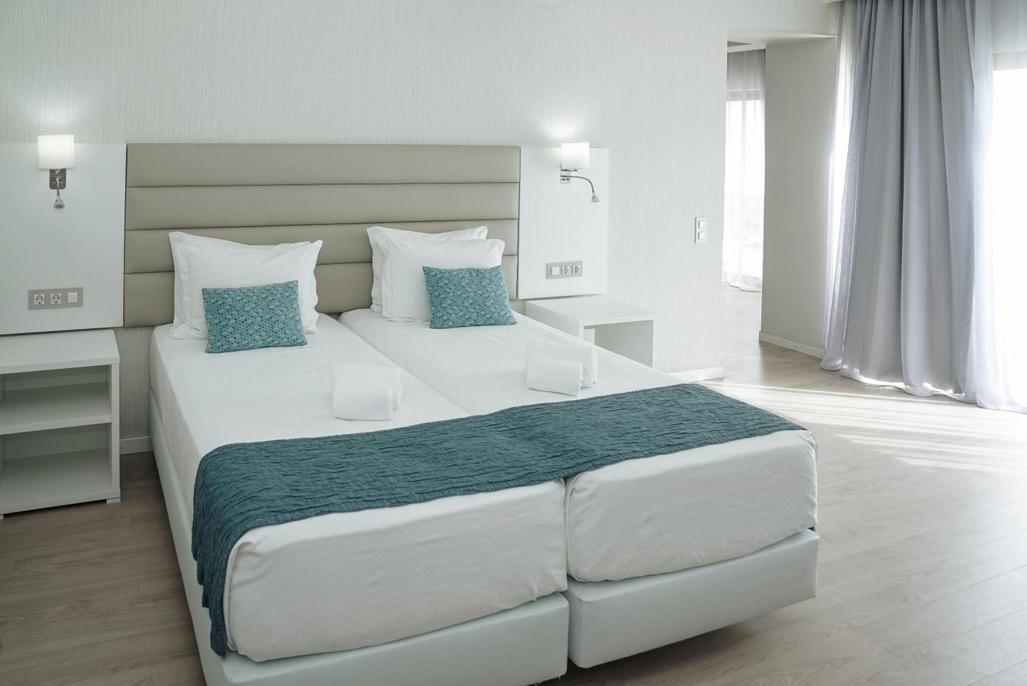 Carvi Beach Hotel Lagos Ngoại thất bức ảnh