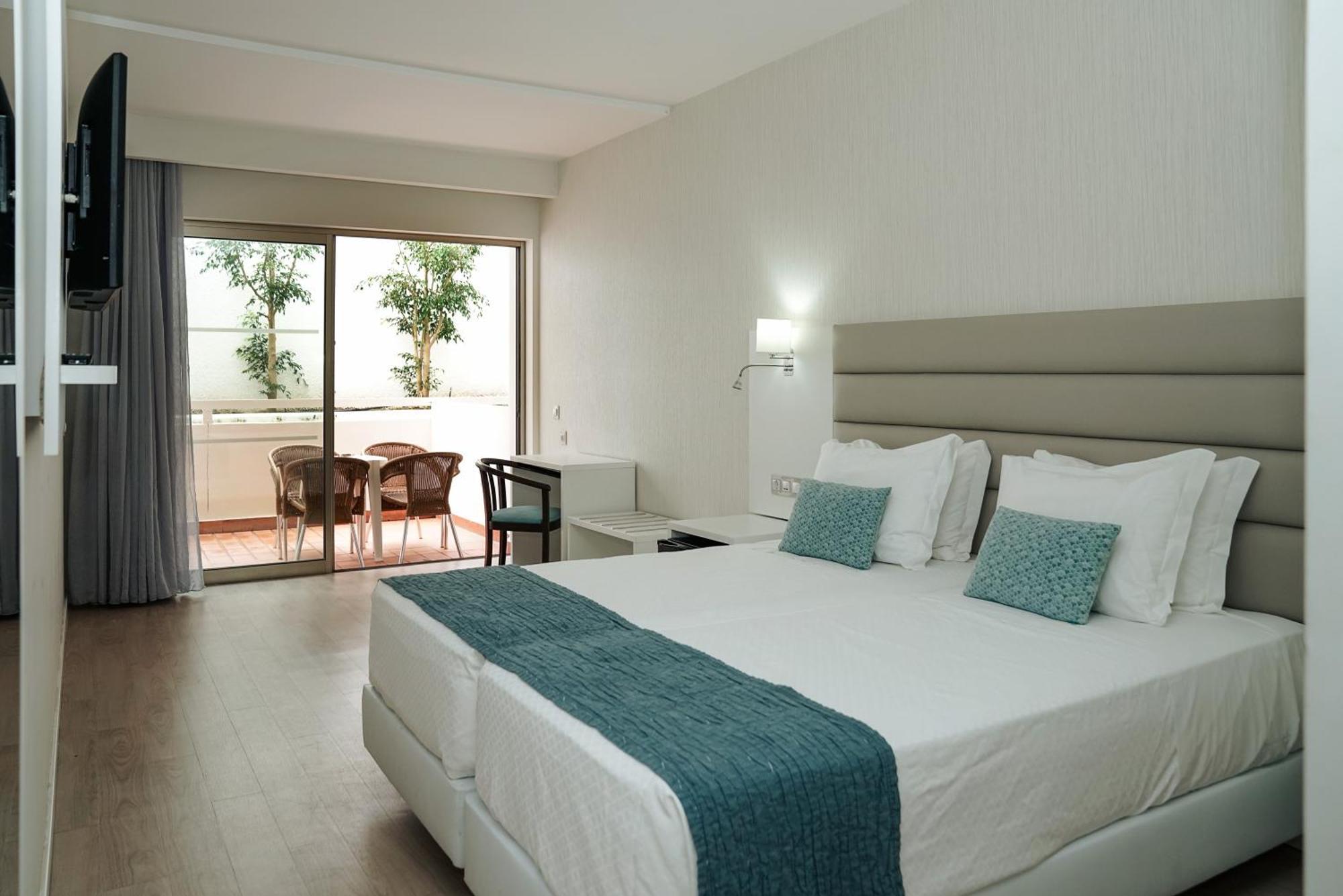 Carvi Beach Hotel Lagos Ngoại thất bức ảnh